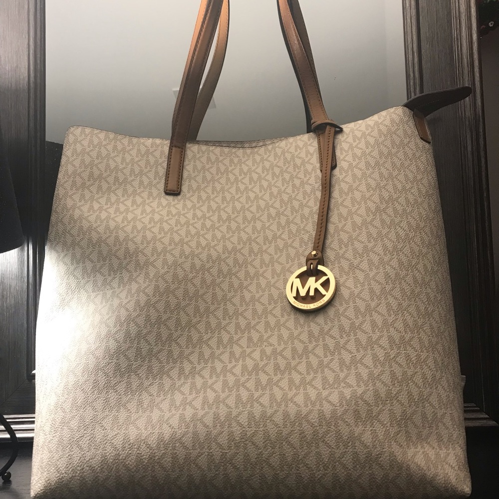 Auth Michael Kors bag